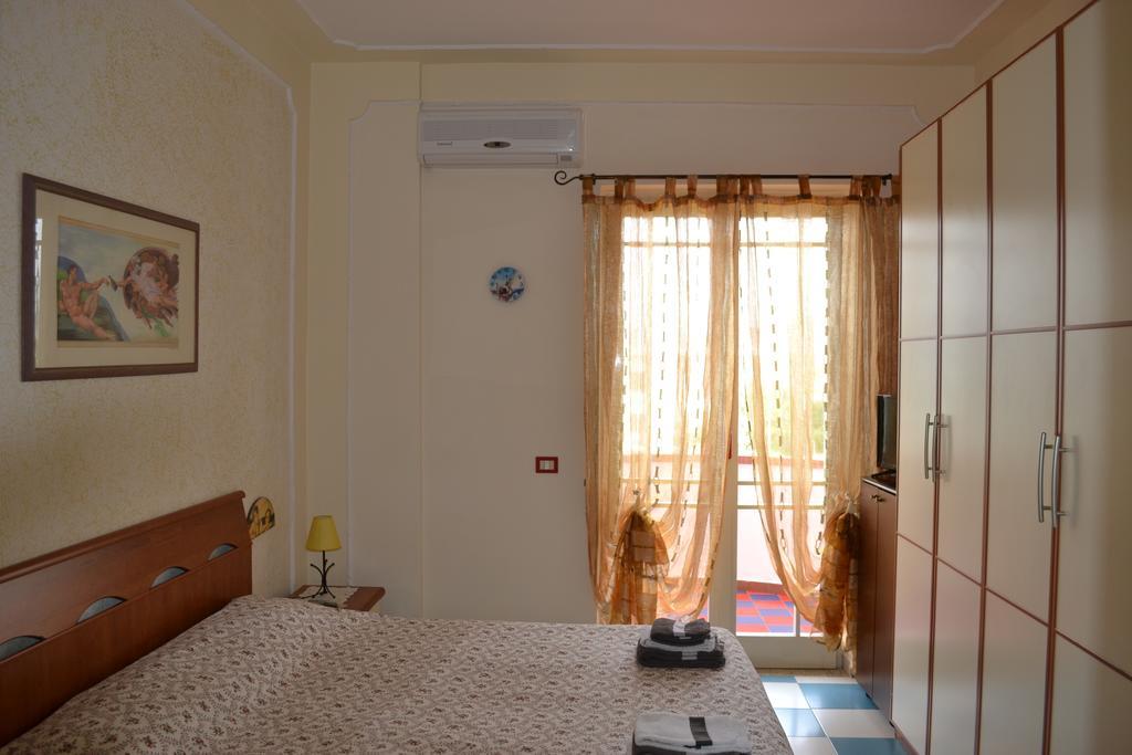 Casa Vacanze Dei Navigatori On The Sea Pontecagnano Kültér fotó